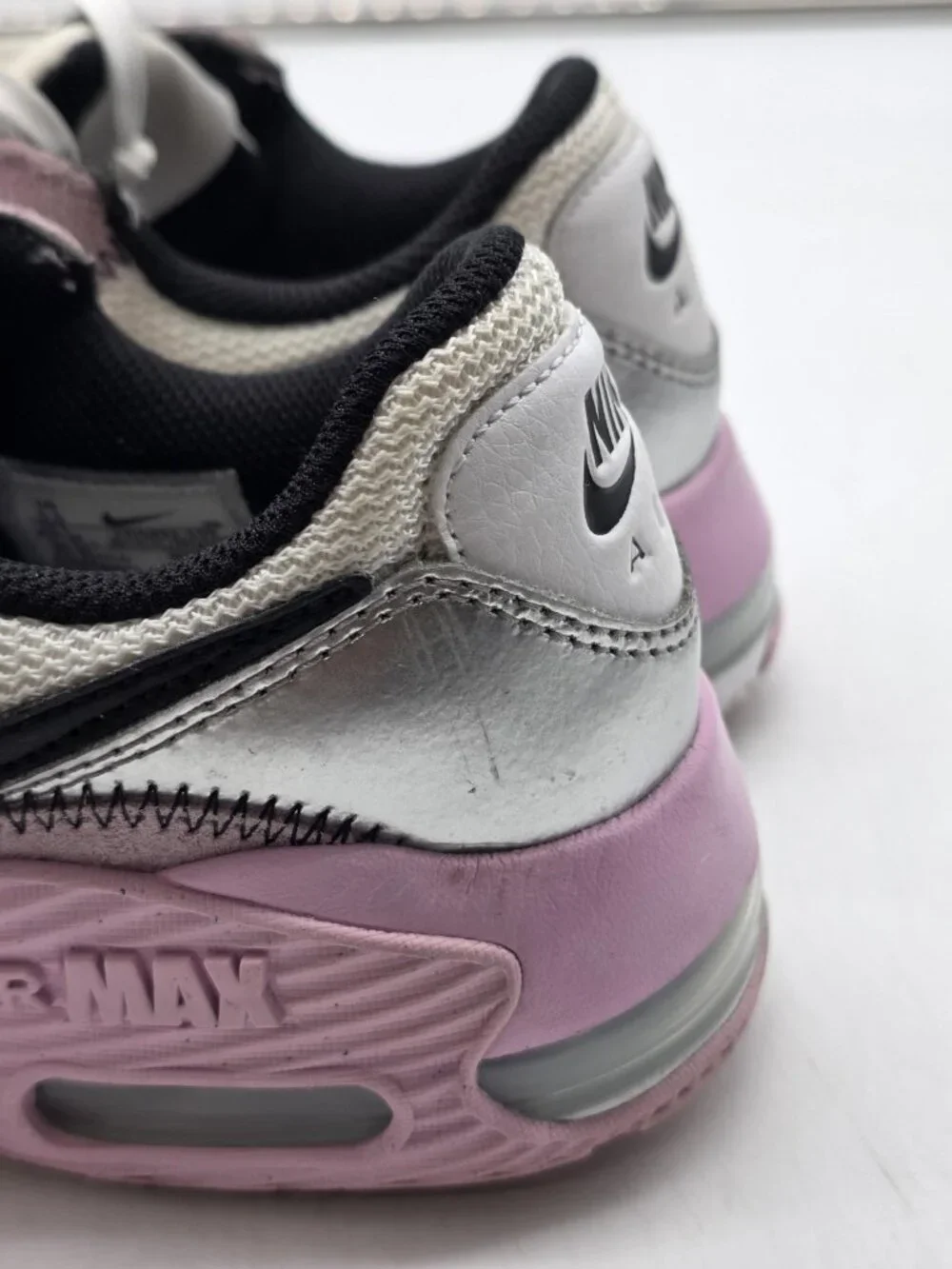 Nike Air Max Excee Shoes Womens Size 5.5 White Pink Sneakers Stained CD5432-109